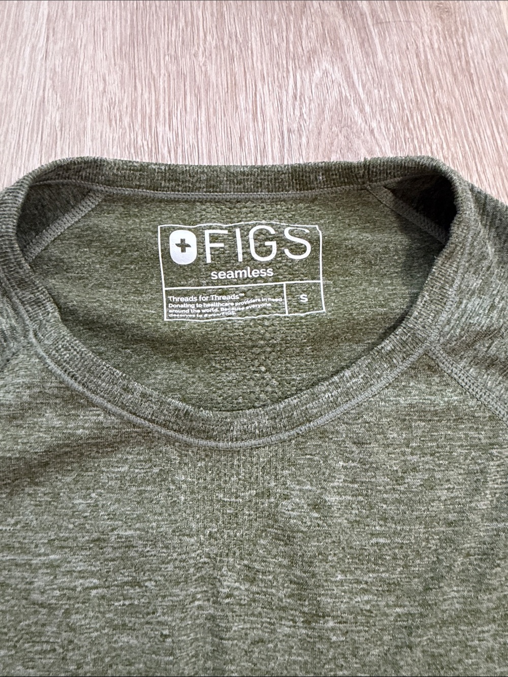 FIGS Olive Green Long-Sleeve Seamless Crew Top - Picture 2 of 5